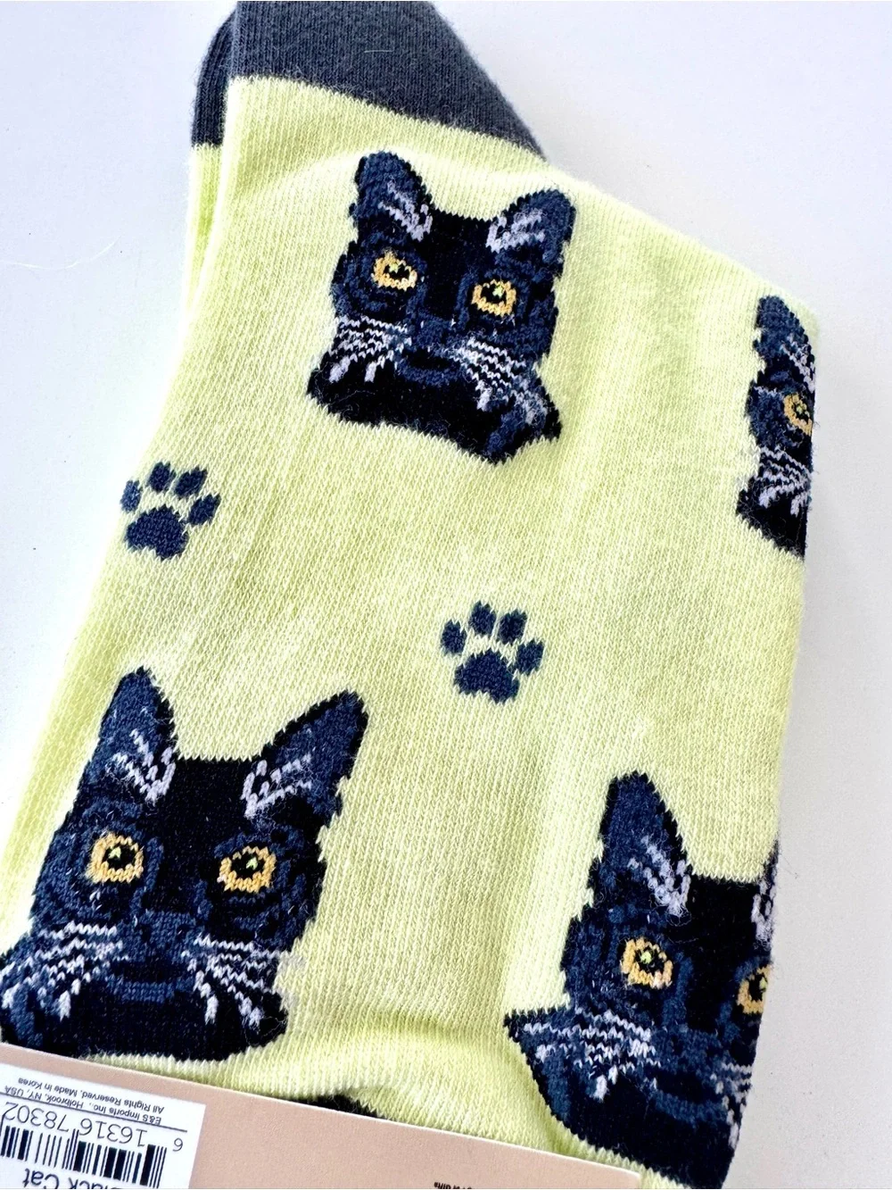 Sock Daddy Black Cat Pattern Unisex Crew Socks - Yellow with Black Cat Faces
